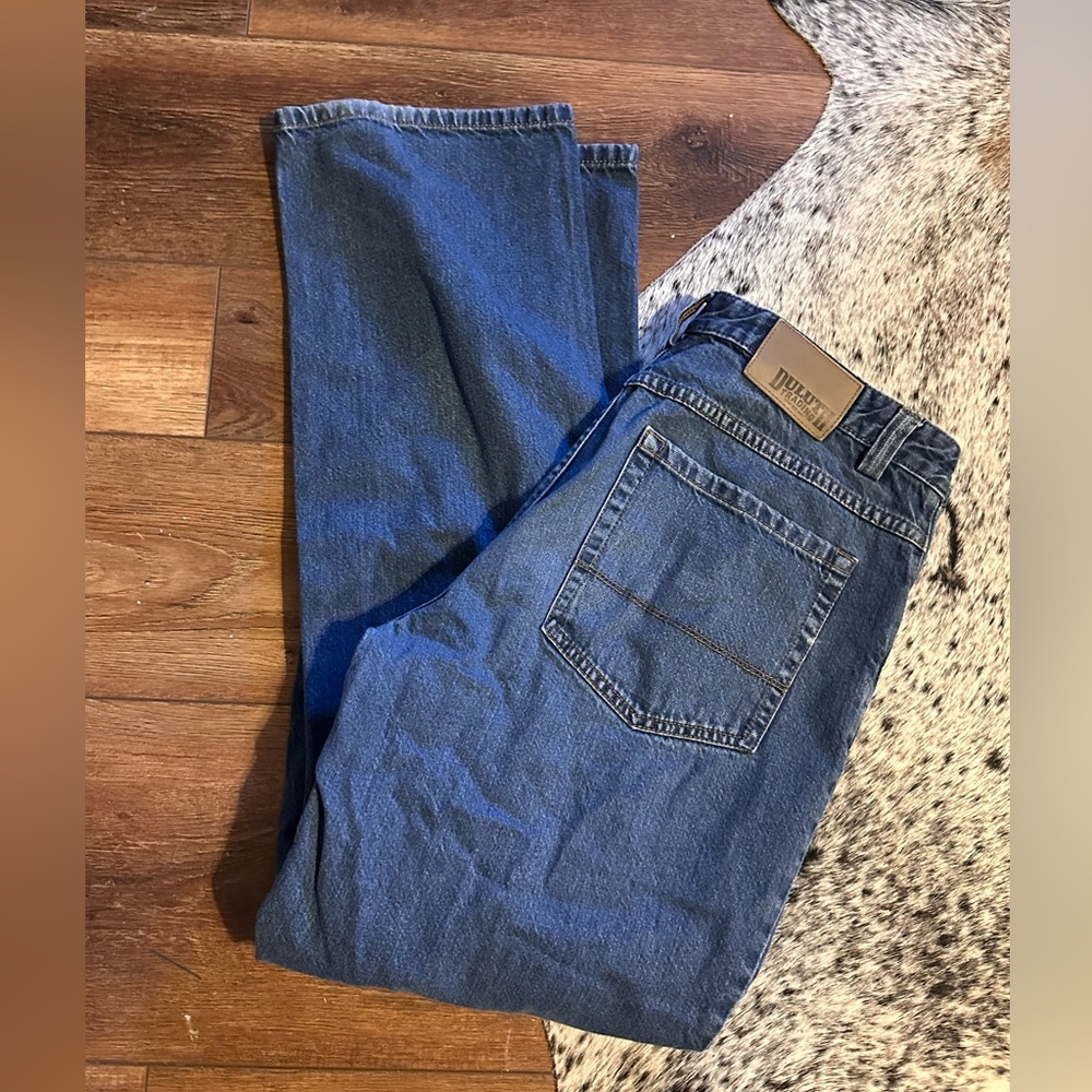 Mens Duluth Trading jeans size 33x34, great shape